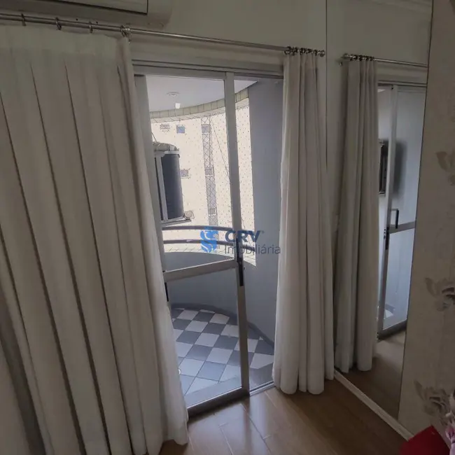 Apartamento com 3 quartos à venda, 94m2 em Centro, Londrina - PR - imagem 4 Foto 4 de Apartamento com 3 quartos à venda, 94m2 em Centro, Londrina - PR