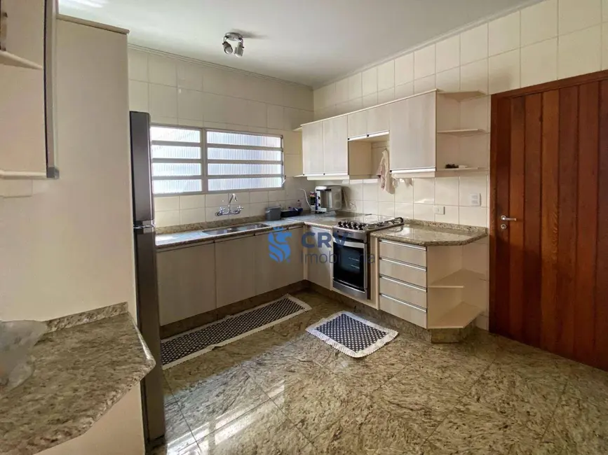 Sobrado com 3 quartos à venda, 441m2 em Jardim Vila Rica, Cambe - PR - imagem 9 Foto 9 de Sobrado com 3 quartos à venda, 441m2 em Jardim Vila Rica, Cambe - PR