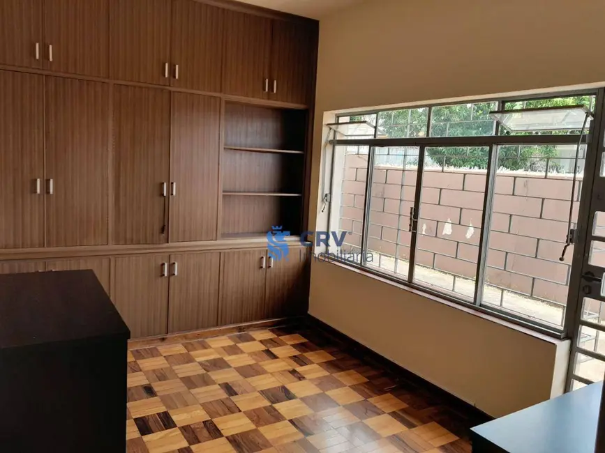 Foto 4 de Casa com 6 quartos para alugar, 900m2 em Caravelle, Londrina - PR