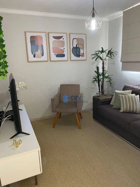 Sobrado com 3 quartos à venda, 50m2 em Jardim Morumbi, Londrina - PR - imagem 3 Foto 3 de Sobrado com 3 quartos à venda, 50m2 em Jardim Morumbi, Londrina - PR
