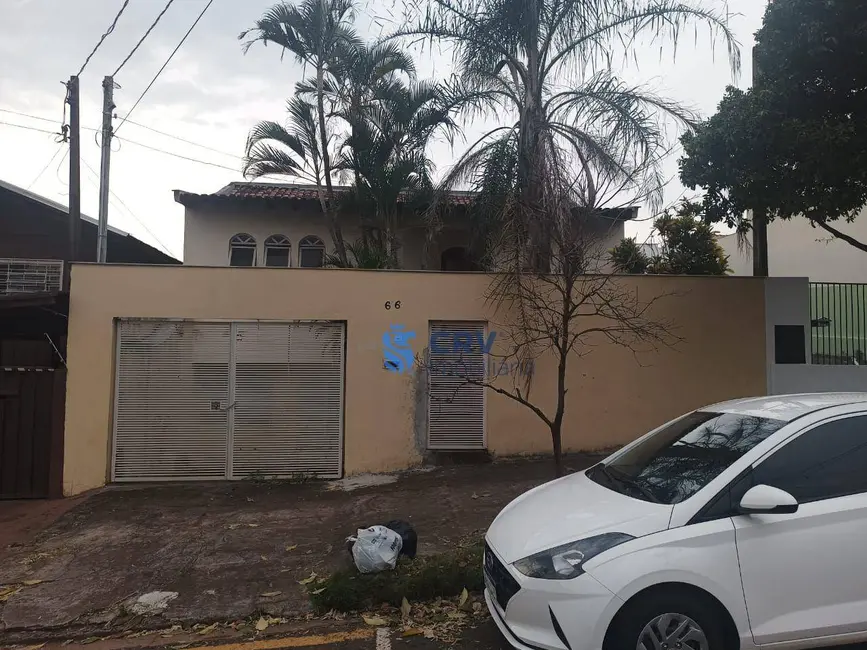 Foto 1 de Casa com 3 quartos à venda, 300m2 em Ipanema, Londrina - PR