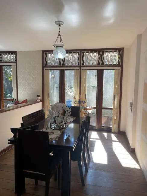 Sobrado com 3 quartos à venda e para alugar, 453m2 em Jardim Nova Londrina, Londrina - PR - imagem 3 Foto 3 de Sobrado com 3 quartos à venda e para alugar, 453m2 em Jardim Nova Londrina, Londrina - PR