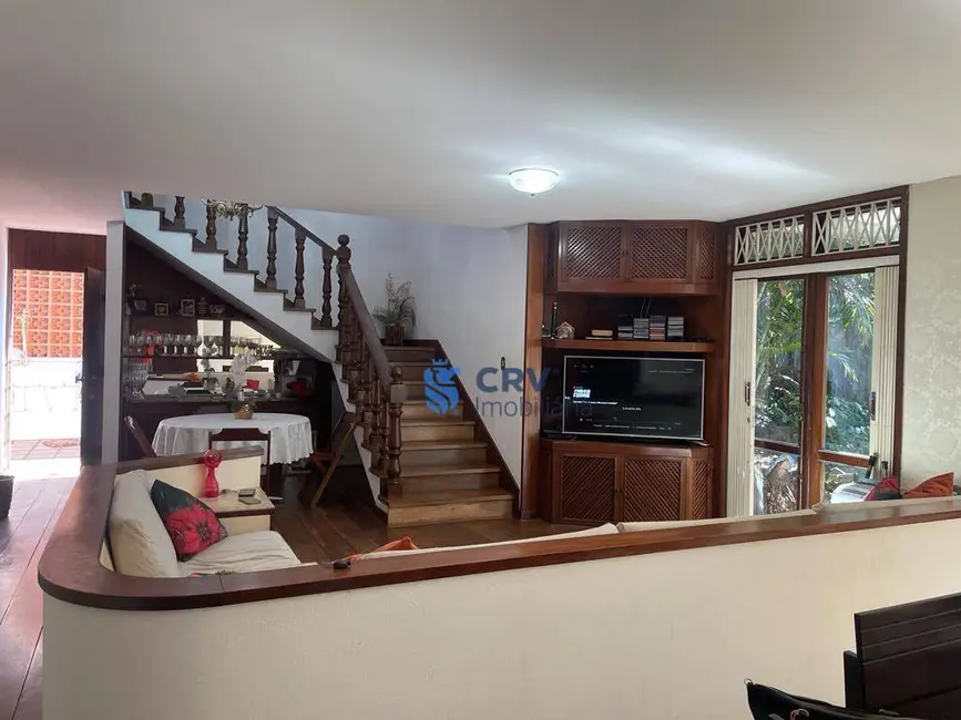 Sobrado com 3 quartos à venda e para alugar, 453m2 em Jardim Nova Londrina, Londrina - PR - imagem 8 Foto 8 de Sobrado com 3 quartos à venda e para alugar, 453m2 em Jardim Nova Londrina, Londrina - PR