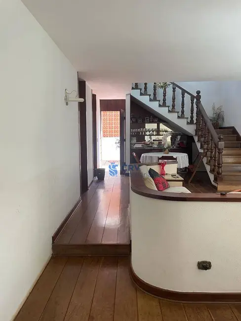 Sobrado com 3 quartos à venda e para alugar, 453m2 em Jardim Nova Londrina, Londrina - PR - imagem 7 Foto 7 de Sobrado com 3 quartos à venda e para alugar, 453m2 em Jardim Nova Londrina, Londrina - PR