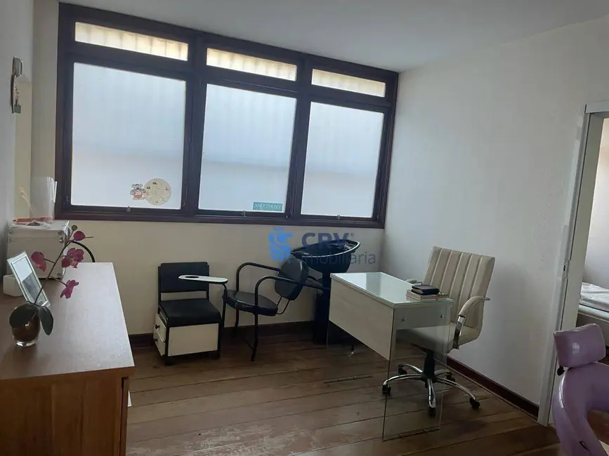 Sobrado com 3 quartos à venda e para alugar, 453m2 em Jardim Nova Londrina, Londrina - PR - imagem 9 Foto 9 de Sobrado com 3 quartos à venda e para alugar, 453m2 em Jardim Nova Londrina, Londrina - PR