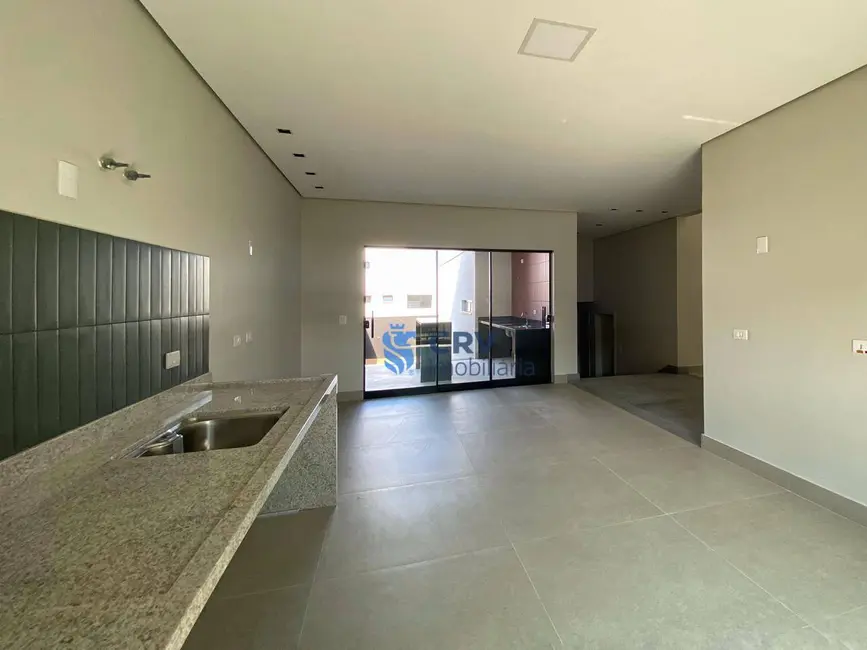 Casa de Condomínio com 3 quartos à venda, 270m2 em Conjunto Habitacional Alexandre Urbanas, Londrina - PR - imagem 7 Foto 7 de Casa de Condomínio com 3 quartos à venda, 270m2 em Conjunto Habitacional Alexandre Urbanas, Londrina - PR