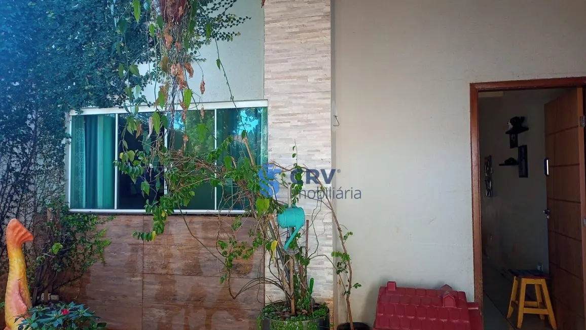 Casa com 3 quartos à venda, 150m2 em Colúmbia, Londrina - PR - imagem 5 Foto 5 de Casa com 3 quartos à venda, 150m2 em Colúmbia, Londrina - PR