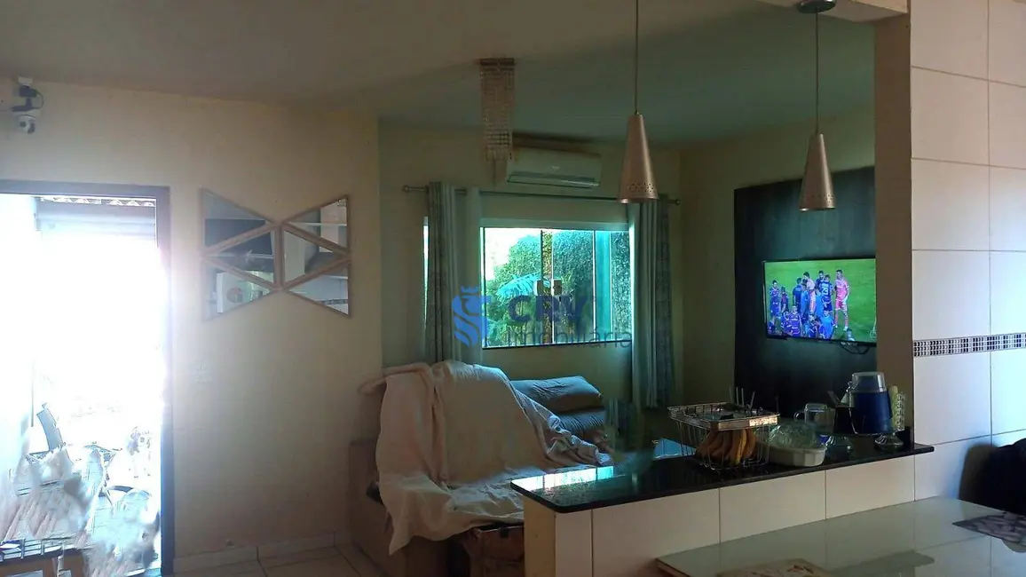 Casa com 3 quartos à venda, 150m2 em Colúmbia, Londrina - PR - imagem 8 Foto 8 de Casa com 3 quartos à venda, 150m2 em Colúmbia, Londrina - PR