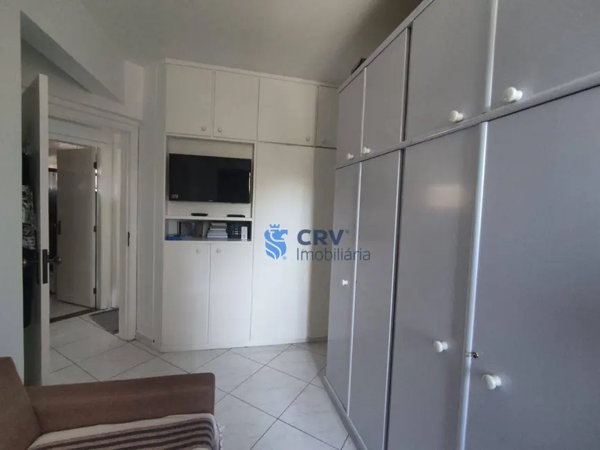 Apartamento com 3 quartos à venda, 200m2 em Jardim Palermo, Londrina - PR - imagem 9 Foto 9 de Apartamento com 3 quartos à venda, 200m2 em Jardim Palermo, Londrina - PR