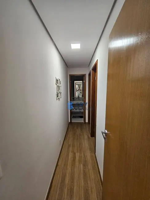 Apartamento com 2 quartos à venda e para alugar, 78m2 em Londrina - PR - imagem 7 Foto 7 de Apartamento com 2 quartos à venda e para alugar, 78m2 em Londrina - PR