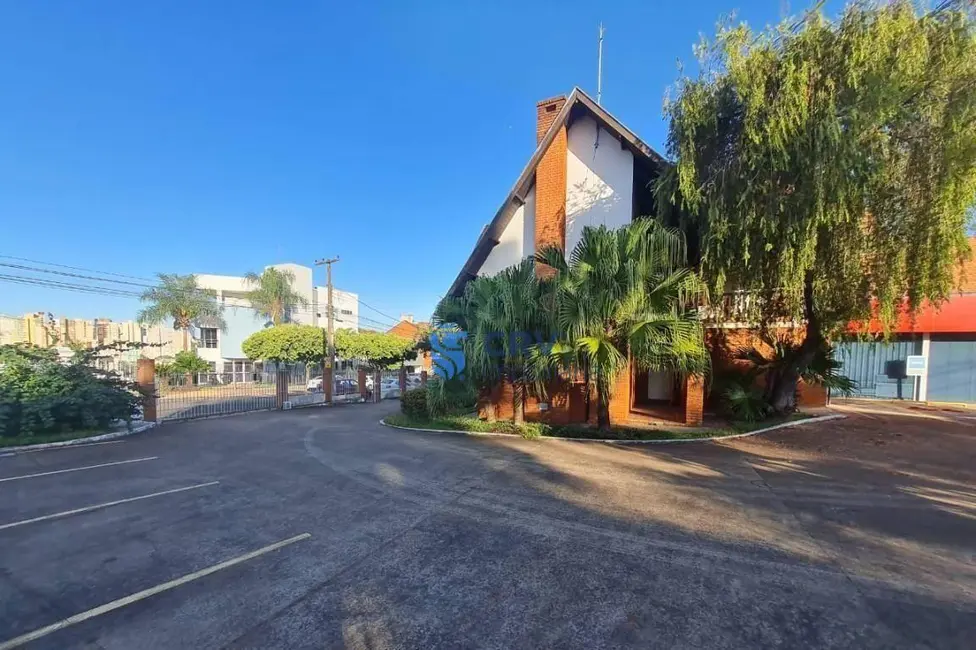 Foto 1 de Casa com 6 quartos para alugar, 1432m2 em Vitória, Londrina - PR