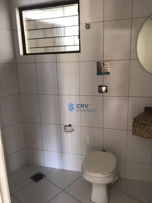 Foto 8 de Casa com 4 quartos para alugar, 165m2 em Jardim Lilian, Londrina - PR