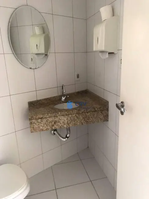 Foto 5 de Casa com 4 quartos para alugar, 165m2 em Jardim Lilian, Londrina - PR