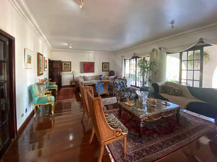 Casa com 5 quartos à venda e para alugar, 3515m2 em Bela Suiça, Londrina - PR - imagem 4 Foto 4 de Casa com 5 quartos à venda e para alugar, 3515m2 em Bela Suiça, Londrina - PR