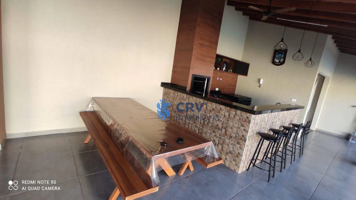 Casa à venda, 320m2 em Jardim Paris, Londrina - PR - imagem 9 Foto 9 de Casa à venda, 320m2 em Jardim Paris, Londrina - PR