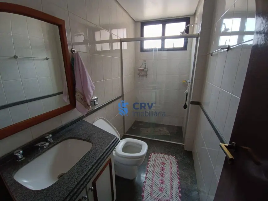 Apartamento com 4 quartos à venda, 236m2 em Centro, Londrina - PR - imagem 6 Foto 6 de Apartamento com 4 quartos à venda, 236m2 em Centro, Londrina - PR