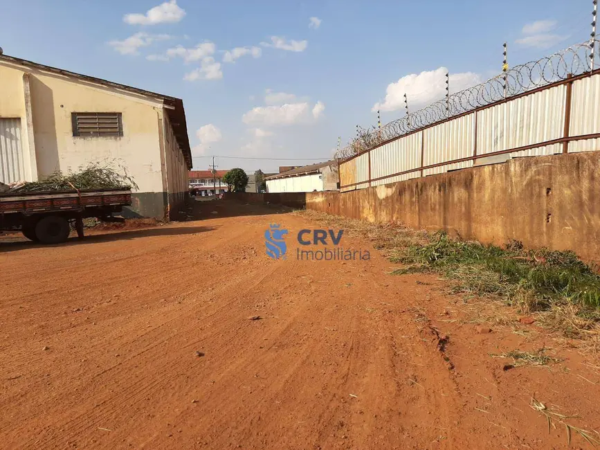 Foto 8 de Armazém / Galpão para alugar, 600m2 em Conjunto Habitacional Jamile Dequech, Londrina - PR