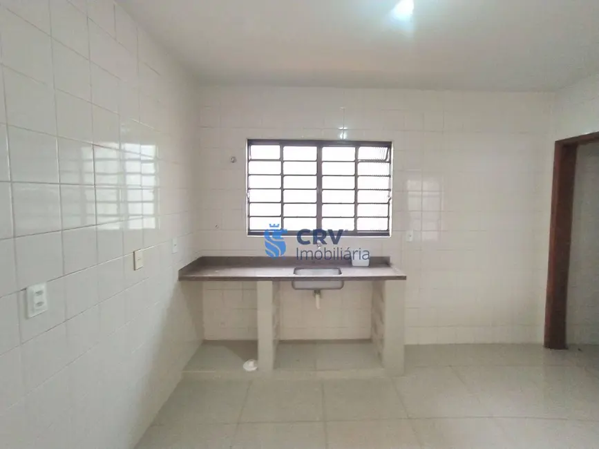 Foto 9 de Casa para alugar, 80m2 em Hedy, Londrina - PR