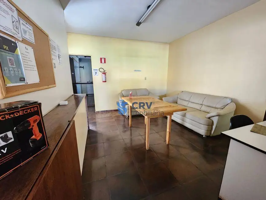 Foto 3 de Casa para alugar, 390m2 em Antares, Londrina - PR