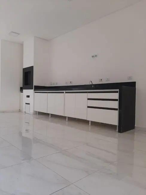 Foto 3 de Casa de Condomínio com 3 quartos para alugar, 275m2 em Jardim Morumbi, Londrina - PR