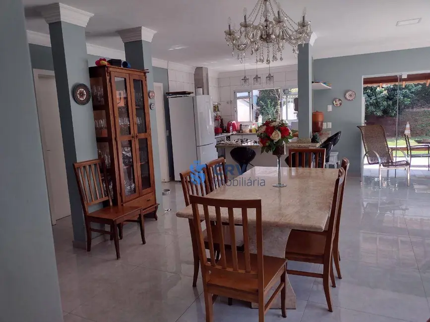 Sobrado com 4 quartos à venda e para alugar, 538m2 em Terras de Santana II, Londrina - PR - imagem 4 Foto 4 de Sobrado com 4 quartos à venda e para alugar, 538m2 em Terras de Santana II, Londrina - PR