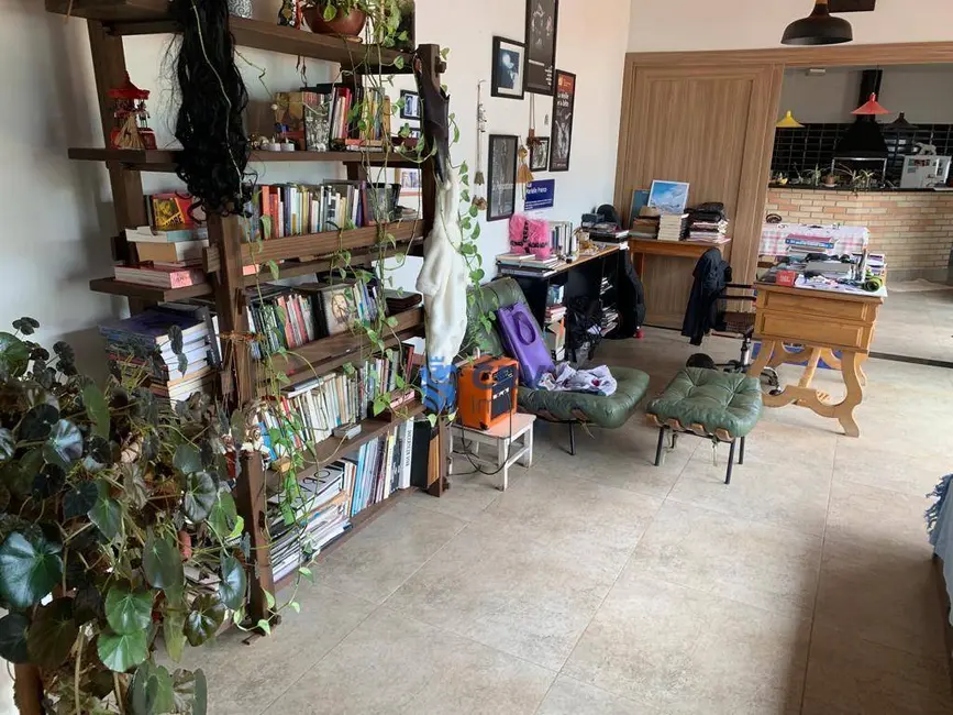 Foto 4 de Casa com 1 quarto à venda, 362m2 em Terra Bonita, Londrina - PR