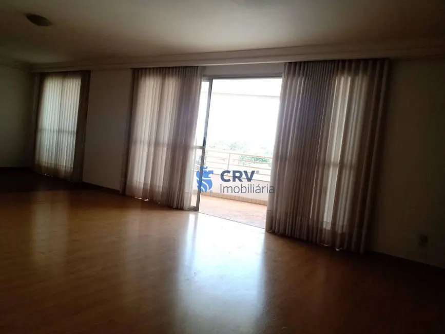 Apartamento com 3 quartos à venda, 206m2 em Londrina - PR - imagem 6 Foto 6 de Apartamento com 3 quartos à venda, 206m2 em Londrina - PR