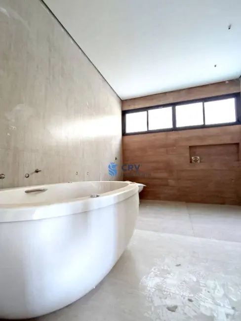 Foto 4 de Sobrado com 3 quartos à venda, 345m2 em Esperança, Londrina - PR