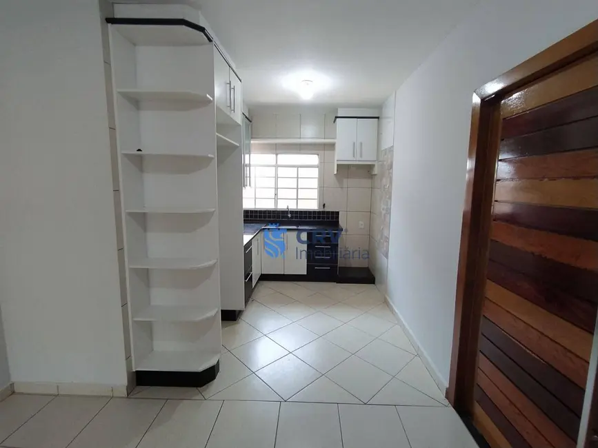 Foto 8 de Casa com 3 quartos para alugar, 189m2 em Santa Mônica, Londrina - PR