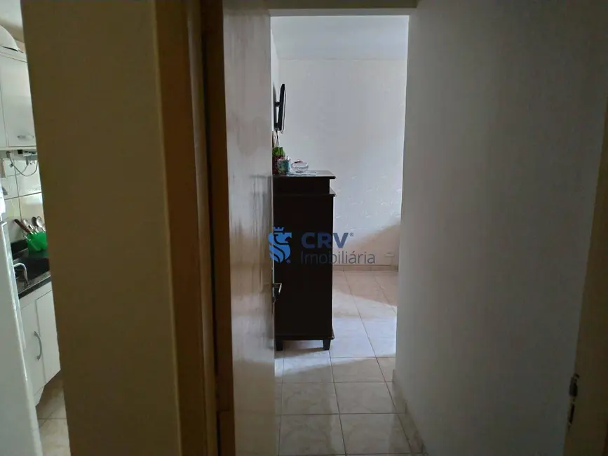 Apartamento com 3 quartos à venda, 60m2 em Conjunto Café, Londrina - PR - imagem 6 Foto 6 de Apartamento com 3 quartos à venda, 60m2 em Conjunto Café, Londrina - PR