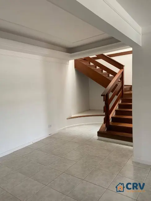 Casa com 3 quartos à venda e para alugar, 408m2 em Quebec, Londrina - PR - imagem 7 Foto 7 de Casa com 3 quartos à venda e para alugar, 408m2 em Quebec, Londrina - PR