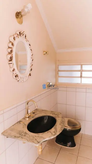 Casa com 4 quartos à venda e para alugar, 350m2 em Lima Azevedo, Londrina - PR - imagem 7 Foto 7 de Casa com 4 quartos à venda e para alugar, 350m2 em Lima Azevedo, Londrina - PR