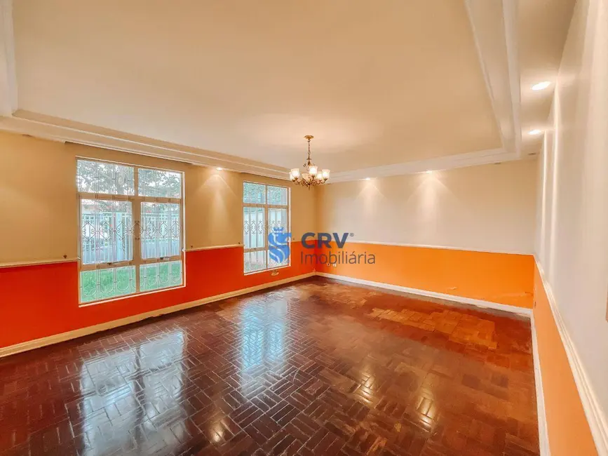 Casa com 4 quartos à venda e para alugar, 350m2 em Lima Azevedo, Londrina - PR - imagem 3 Foto 3 de Casa com 4 quartos à venda e para alugar, 350m2 em Lima Azevedo, Londrina - PR