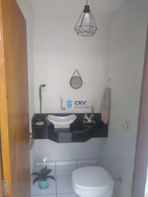 Sobrado com 3 quartos à venda, 252m2 em Jardim Montecatini, Cambe - PR - imagem 9 Foto 9 de Sobrado com 3 quartos à venda, 252m2 em Jardim Montecatini, Cambe - PR