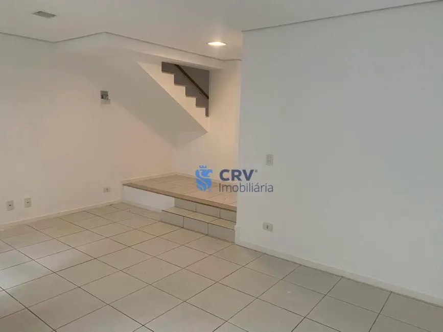 Sobrado com 3 quartos à venda, 150m2 em Bela Vista, Londrina - PR - imagem 5 Foto 5 de Sobrado com 3 quartos à venda, 150m2 em Bela Vista, Londrina - PR