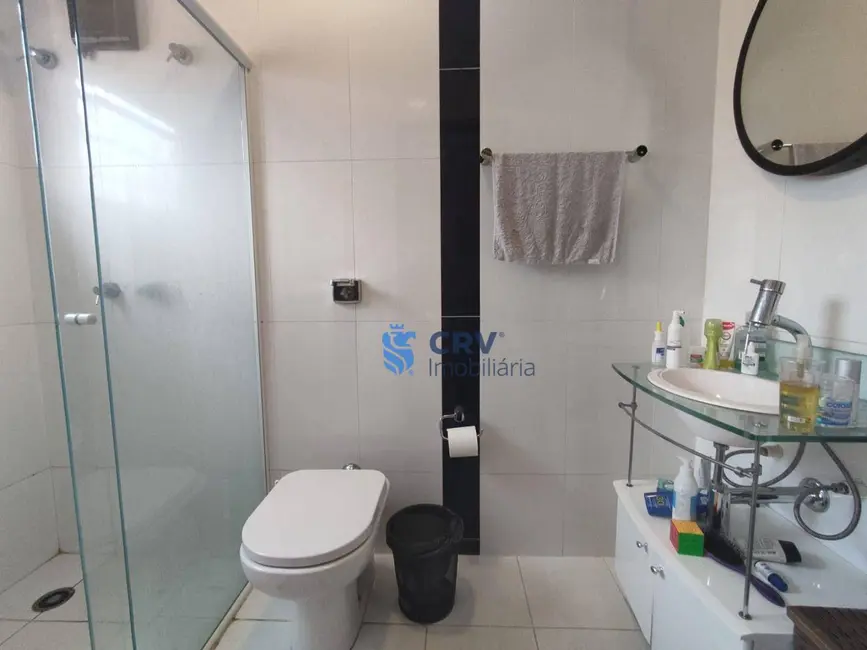 Sobrado com 4 quartos à venda, 306m2 em Portal de Versalhes 2, Londrina - PR - imagem 7 Foto 7 de Sobrado com 4 quartos à venda, 306m2 em Portal de Versalhes 2, Londrina - PR