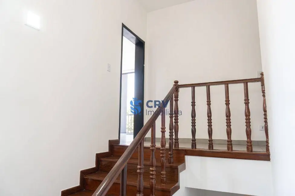 Sobrado à venda e para alugar, 324m2 em Kennedy, Londrina - PR - imagem 9 Foto 9 de Sobrado à venda e para alugar, 324m2 em Kennedy, Londrina - PR