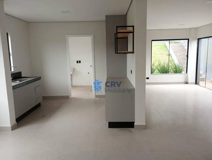 Foto 9 de Casa de Condomínio com 3 quartos para alugar, 250m2 em Jardim da Luz, Londrina - PR