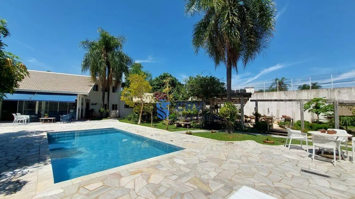 Casa com 4 quartos à venda, 1800m2 em Tucano, Londrina - PR - imagem 1 Foto 1 de Casa com 4 quartos à venda, 1800m2 em Tucano, Londrina - PR