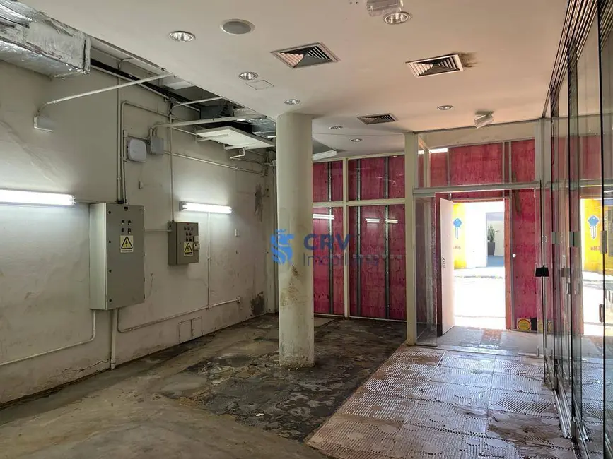 Sala Comercial à venda e para alugar, 396m2 em Centro, Londrina - PR - imagem 6 Foto 6 de Sala Comercial à venda e para alugar, 396m2 em Centro, Londrina - PR