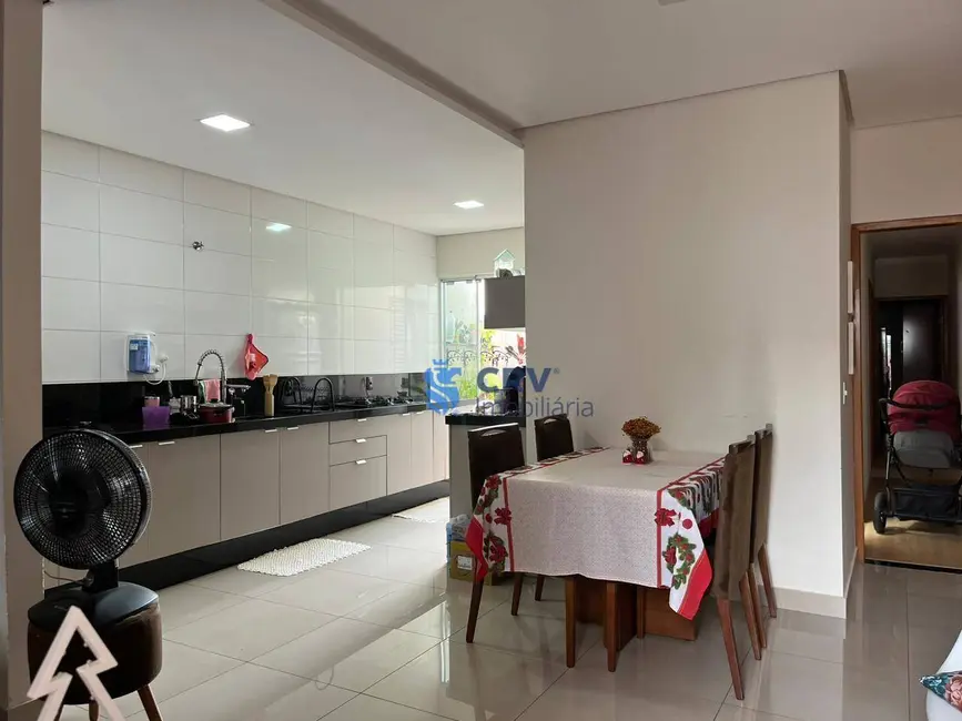 Foto 8 de Casa com 3 quartos para alugar, 125m2 em Alto da Boa Vista, Londrina - PR