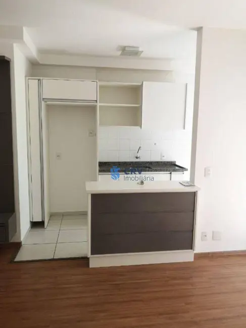 Foto 4 de Apartamento com 3 quartos para alugar, 93m2 em Londrina - PR