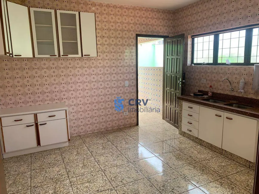 Foto 7 de Casa com 3 quartos para alugar, 600m2 em Londrina - PR