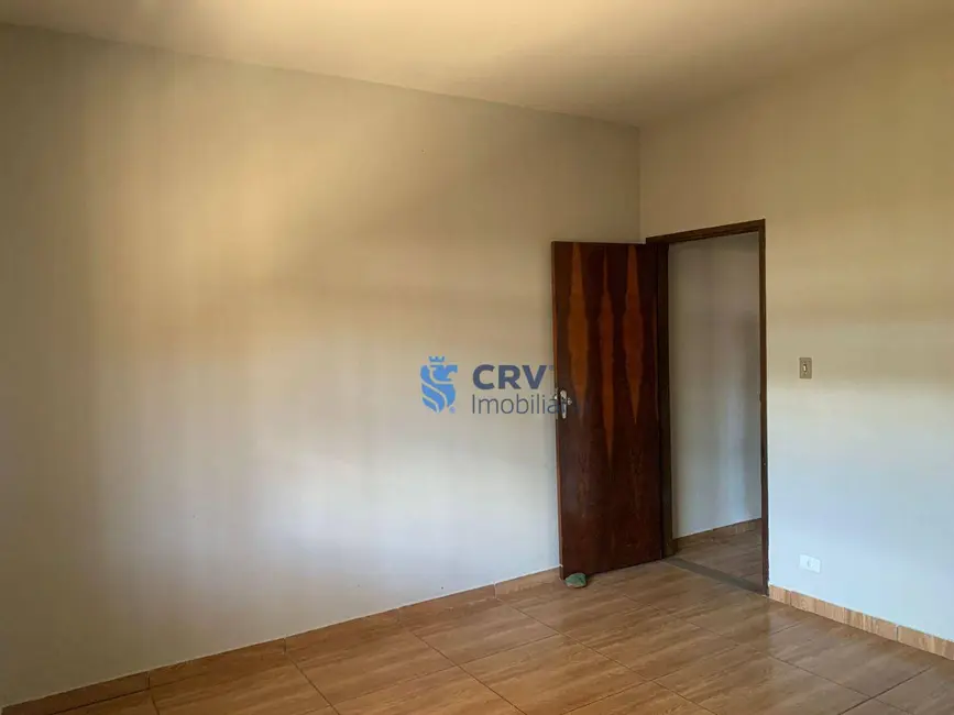Foto 3 de Casa com 3 quartos para alugar, 570m2 em Jardim Shangri-la A, Londrina - PR