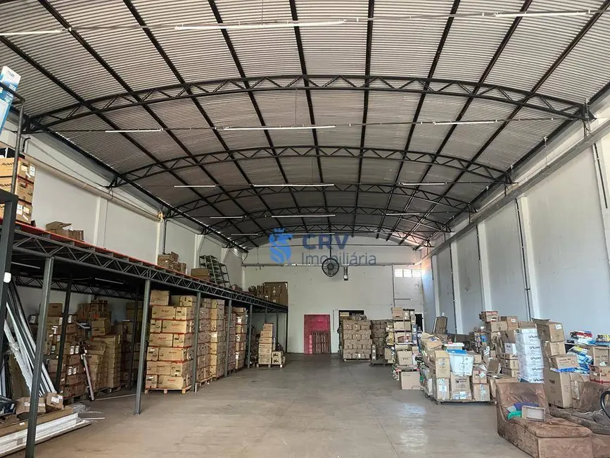 Foto 2 de Armazém / Galpão para alugar, 900m2 em Santa Mônica, Londrina - PR