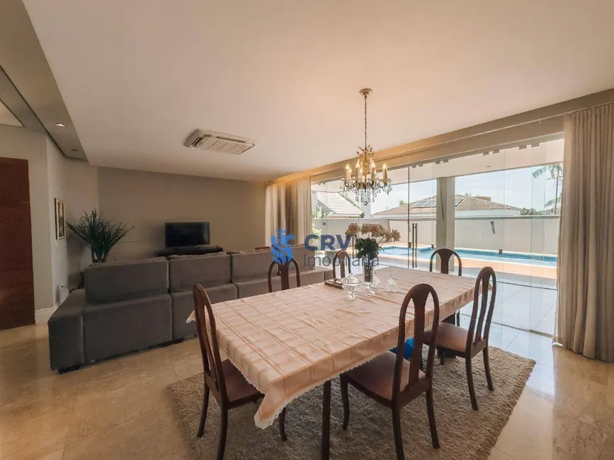 Sobrado com 4 quartos à venda, 530m2 em Londrina - PR - imagem 6 Foto 6 de Sobrado com 4 quartos à venda, 530m2 em Londrina - PR