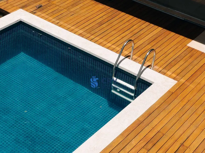 Sobrado com 4 quartos à venda, 530m2 em Londrina - PR - imagem 4 Foto 4 de Sobrado com 4 quartos à venda, 530m2 em Londrina - PR