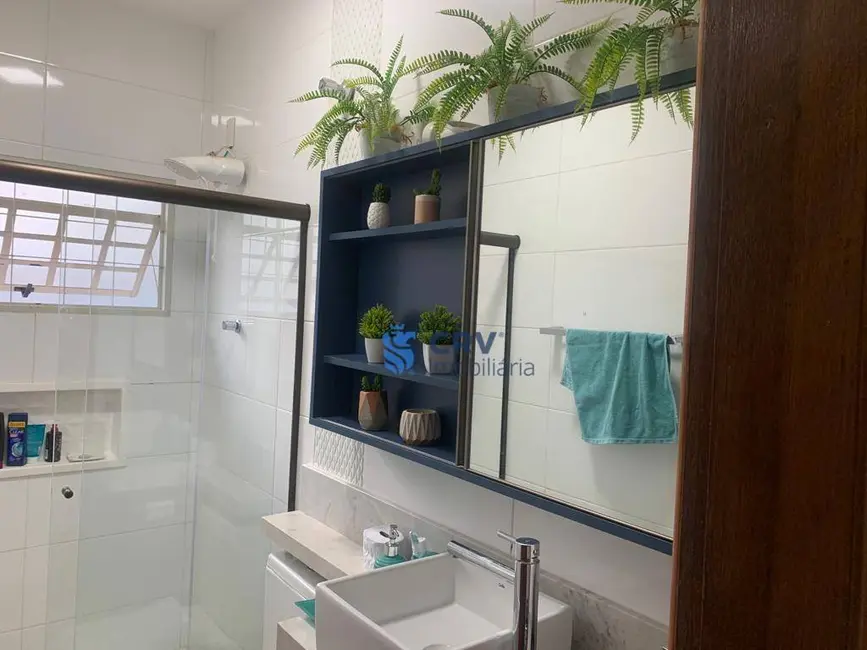 Casa com 3 quartos à venda, 362m2 em Terra Bonita, Londrina - PR - imagem 8 Foto 8 de Casa com 3 quartos à venda, 362m2 em Terra Bonita, Londrina - PR
