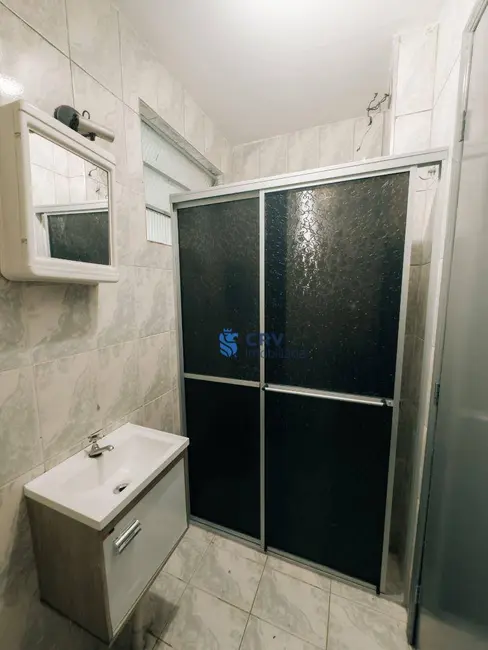 Foto 9 de Apartamento com 3 quartos para alugar, 54m2 em Londrina - PR