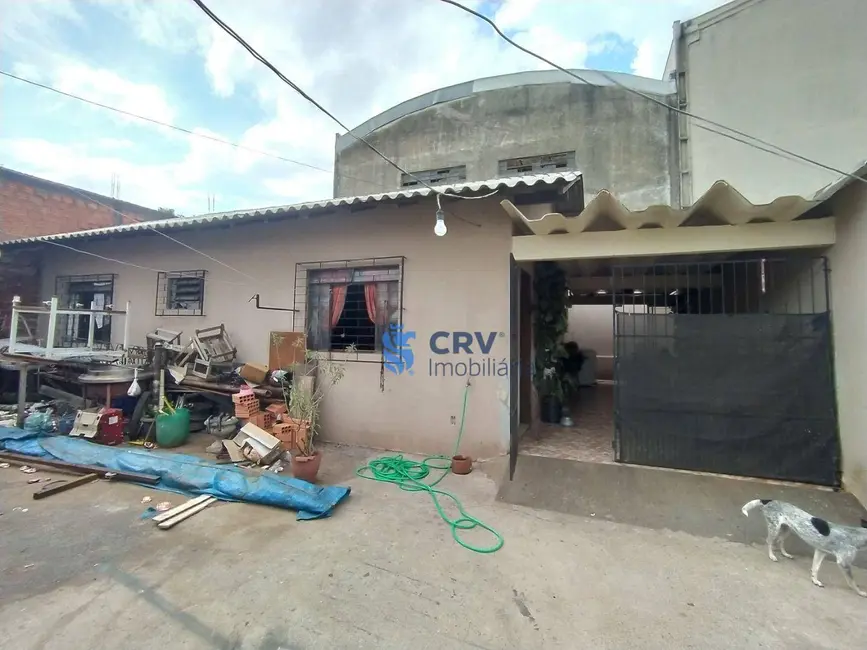 Casa com 3 quartos à venda, 300m2 em Londrina - PR - imagem 8 Foto 8 de Casa com 3 quartos à venda, 300m2 em Londrina - PR